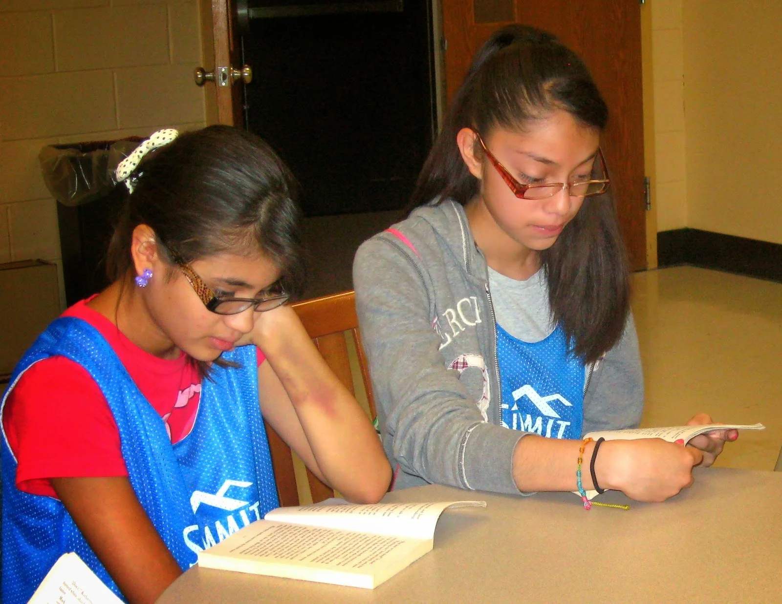 Why Summit Kids Love Summer Reading (And You Should Too!)