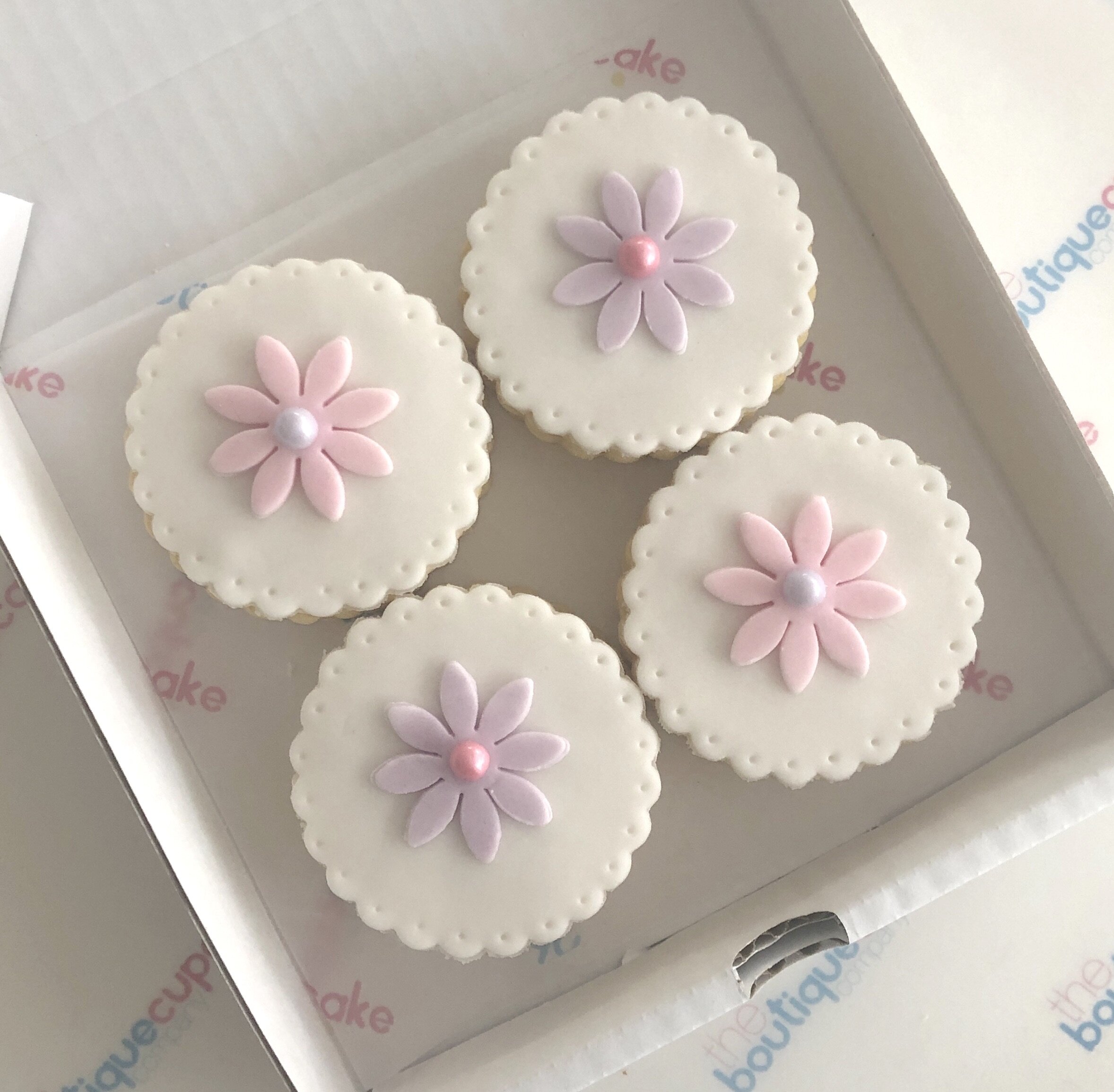 Personalised unique biscuit cream gift box for special occasions – UK nationwide delivery