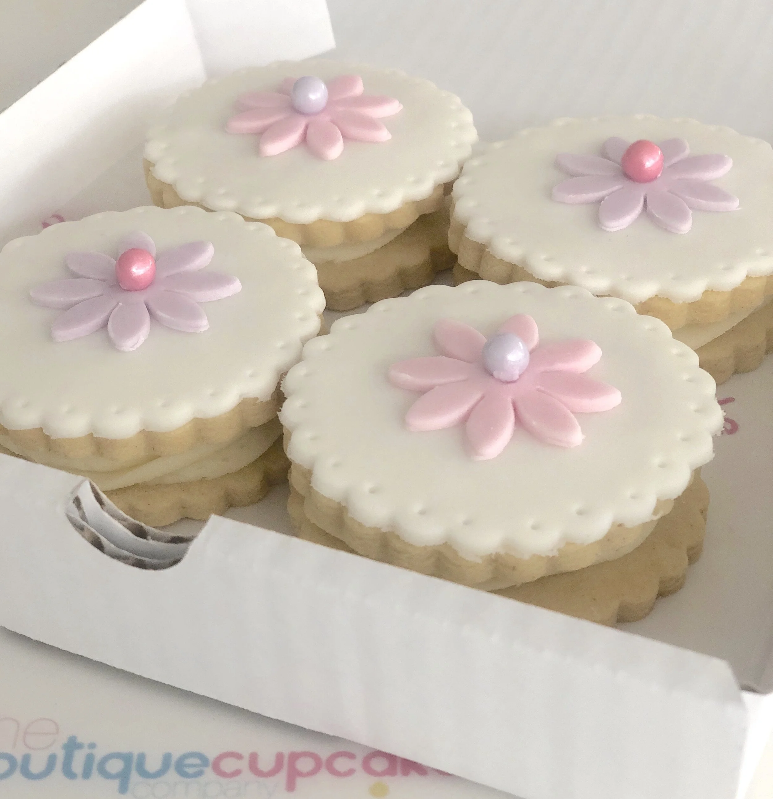 Personalised unique biscuit cream gift box for special occasions – UK nationwide delivery