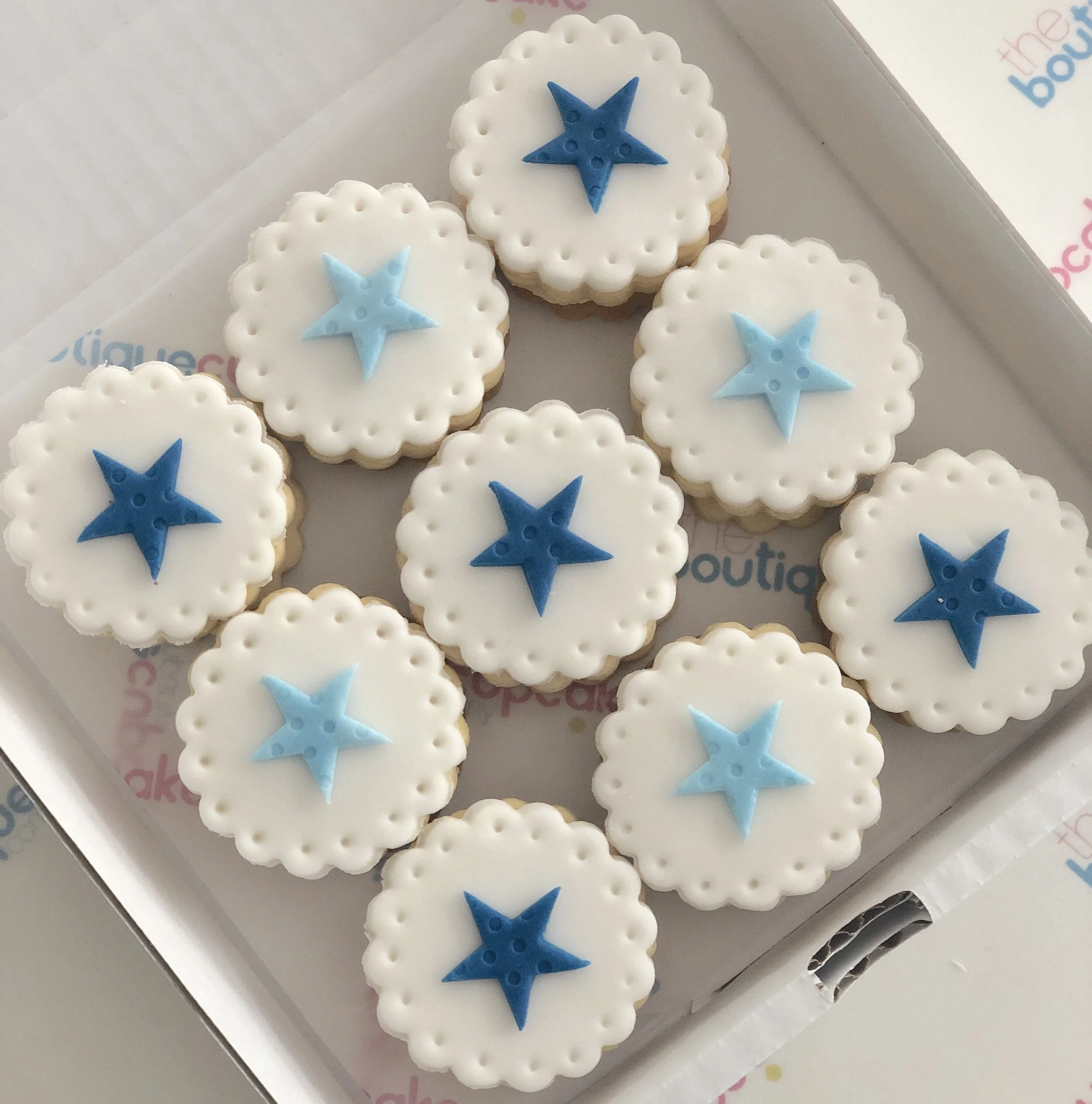 Personalised unique biscuit cream gift box for special occasions – UK nationwide delivery