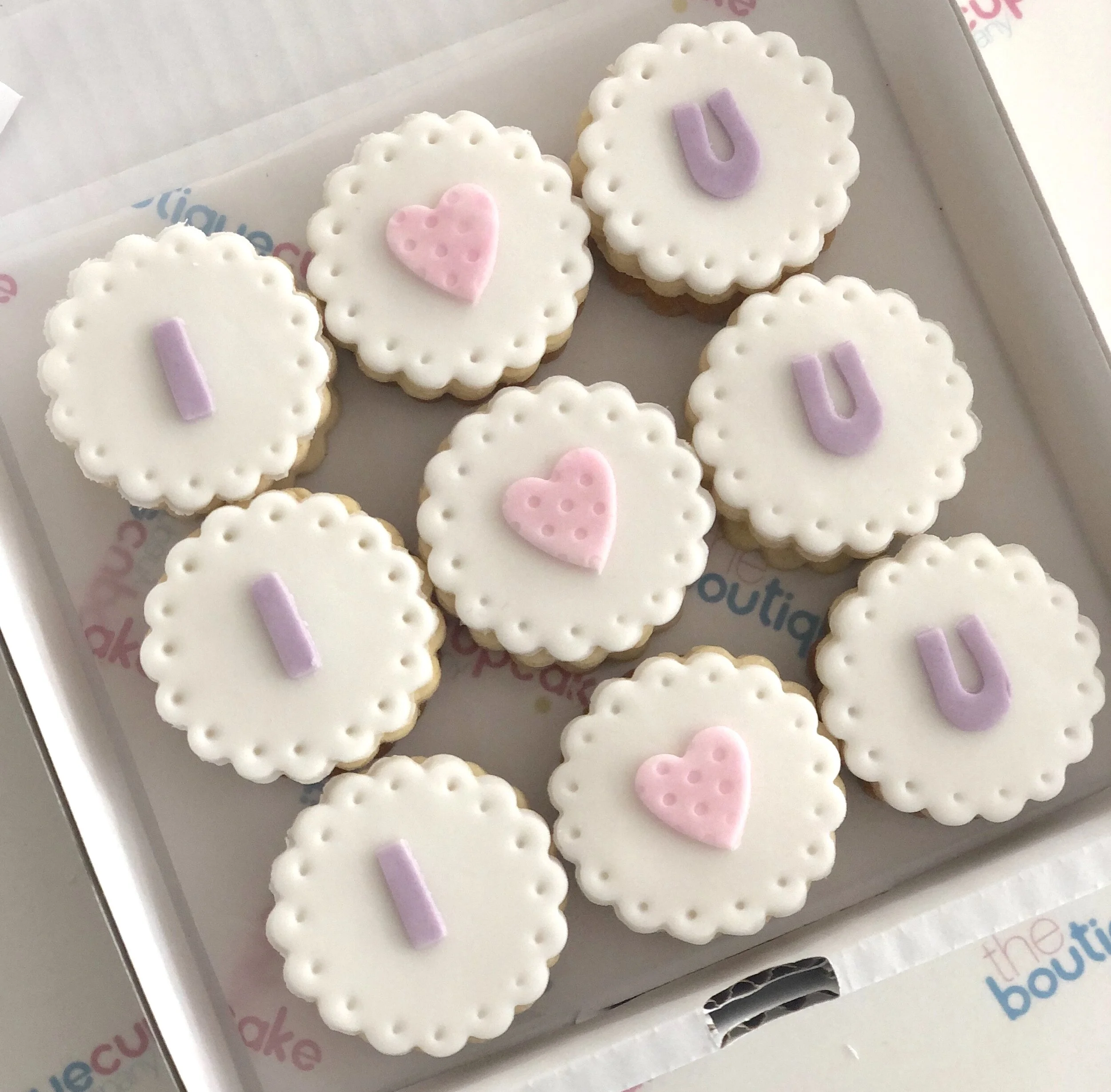 Personalised unique biscuit cream gift box for special occasions – UK nationwide delivery