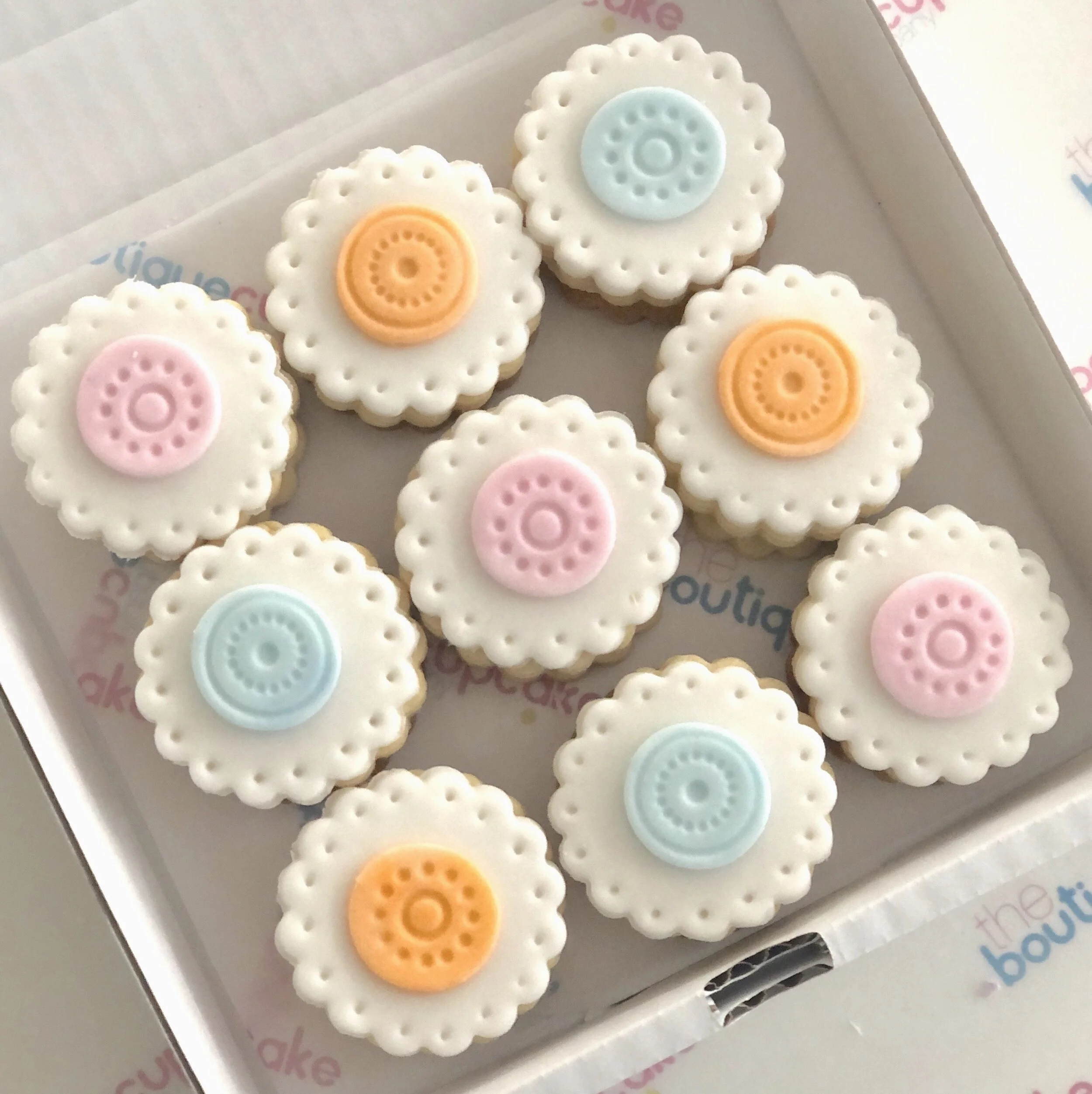 Boutique Mini Biscuit Creams