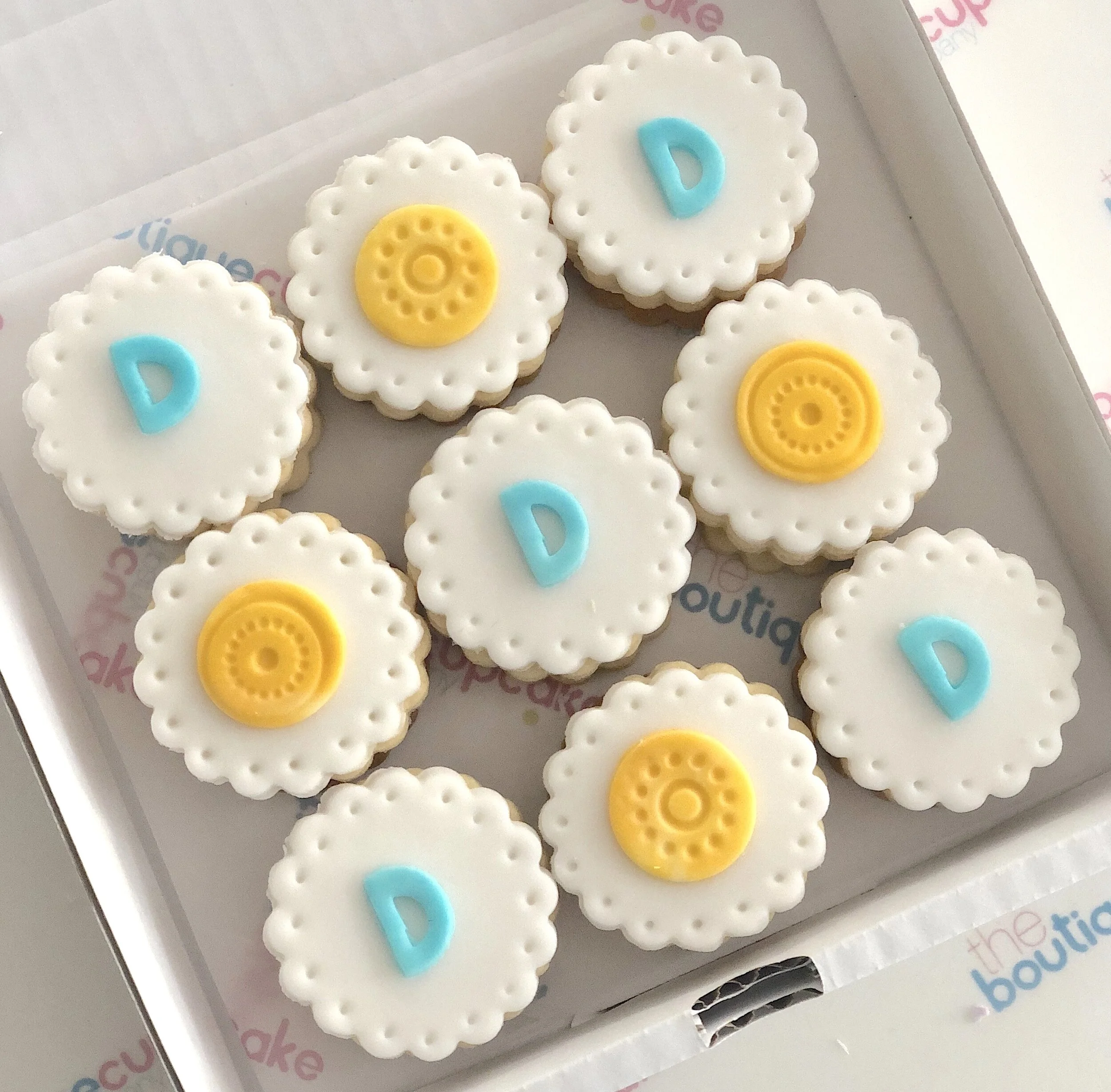 Personalised unique biscuit cream gift box for special occasions – UK nationwide delivery