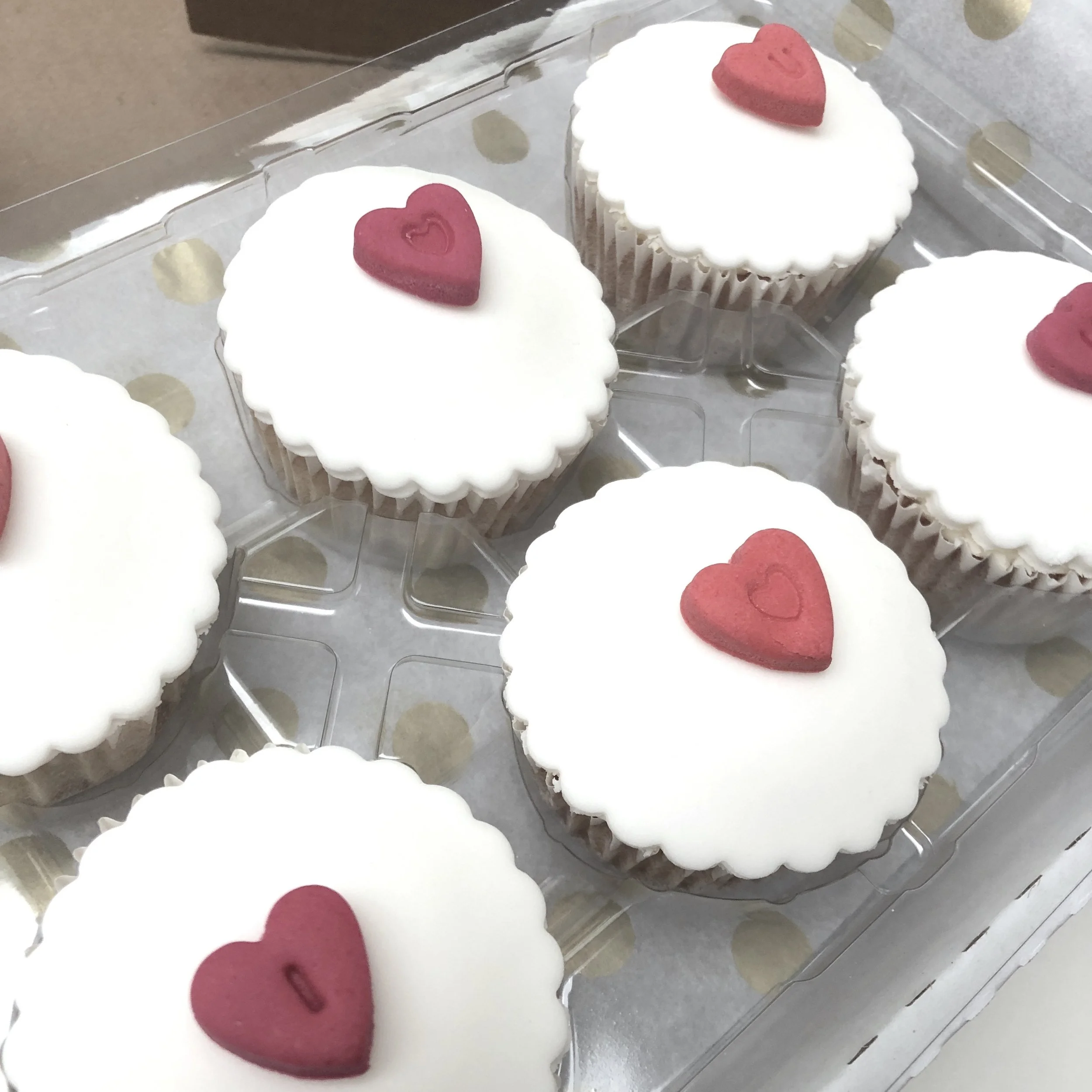 V Day - i love you hearts red 2.JPG