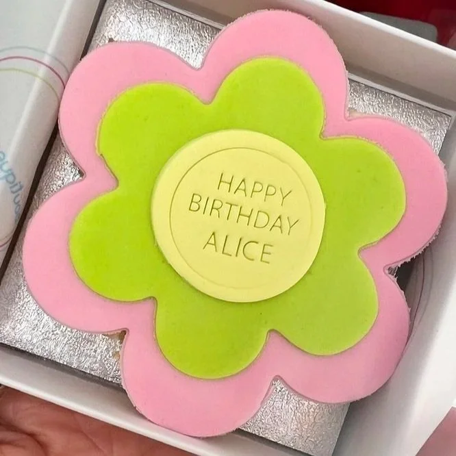 Free-from Letterbox Friendly Cake– UK nationwide delivery (Copy)