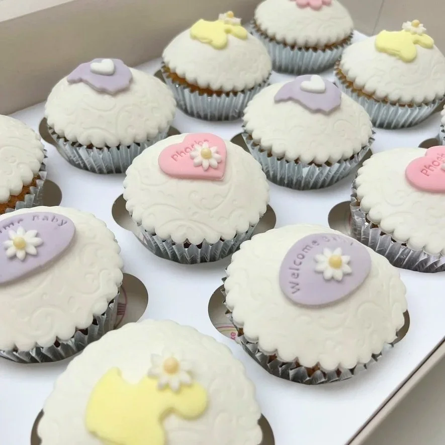 Personalised new baby cupcake gift box for special occasions – UK nationwide delivery