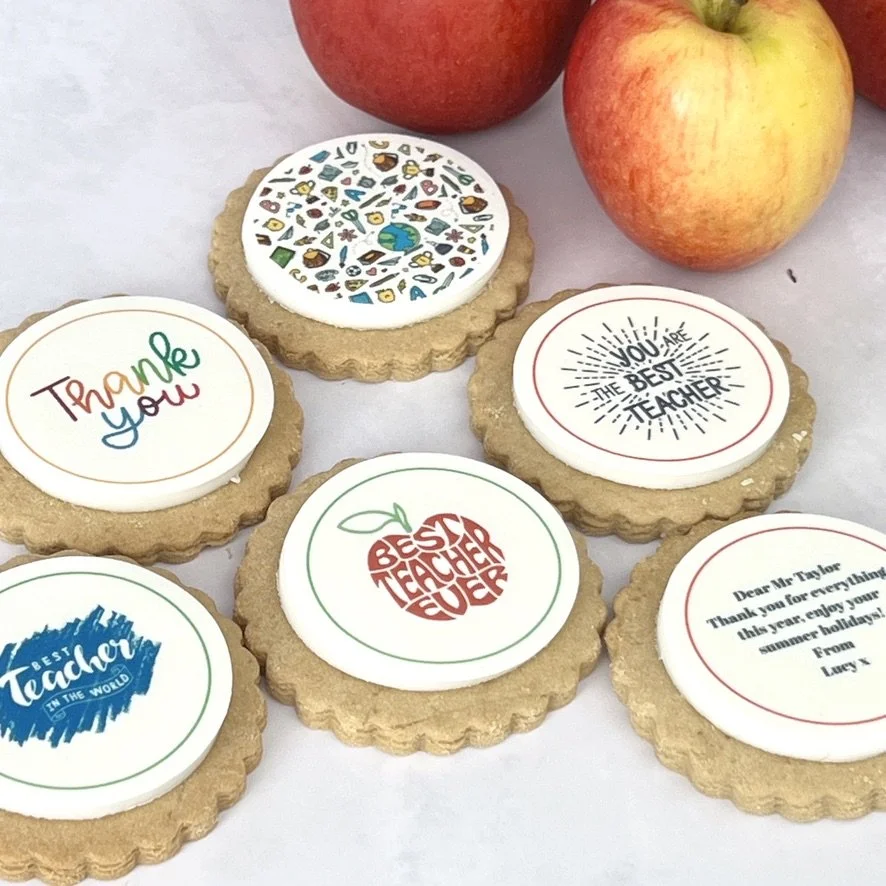 Personalised biscuit gift box for special occasions – UK nationwide delivery