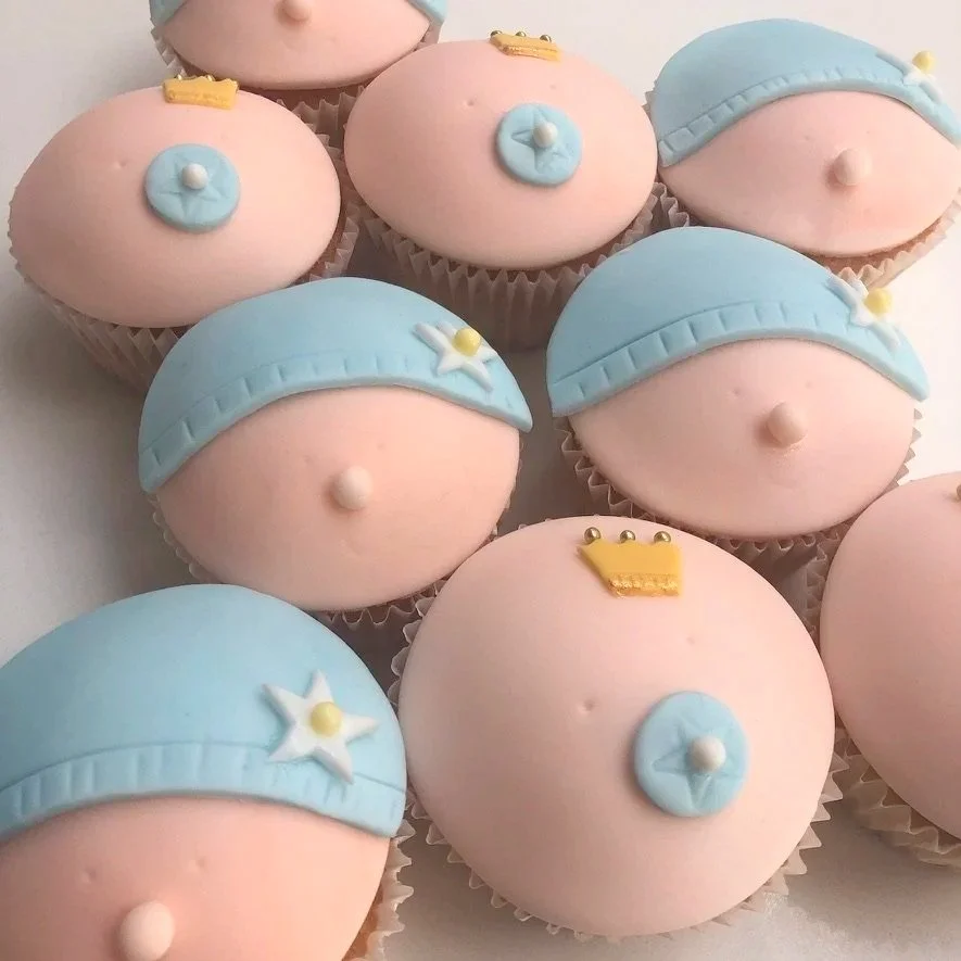 Bespoke new baby cupcake gift box for special occasions – UK nationwide delivery