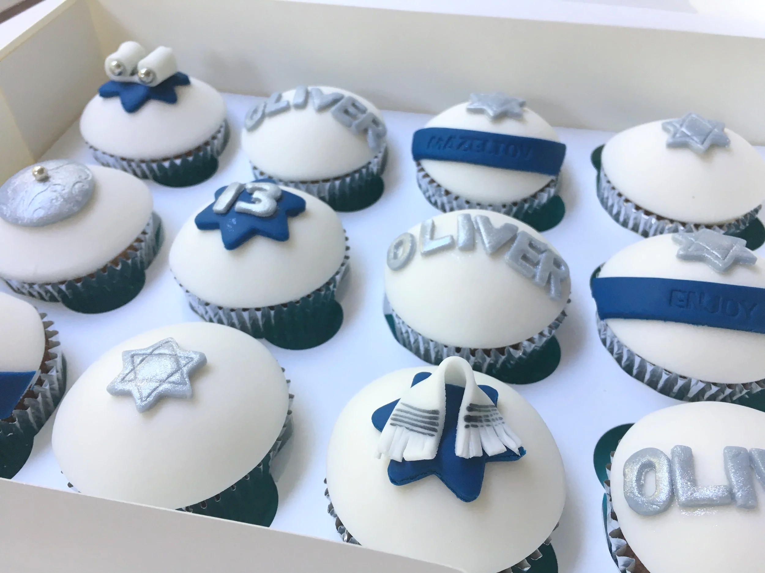 Boutique Barmitzvah Cupcake Gift Box