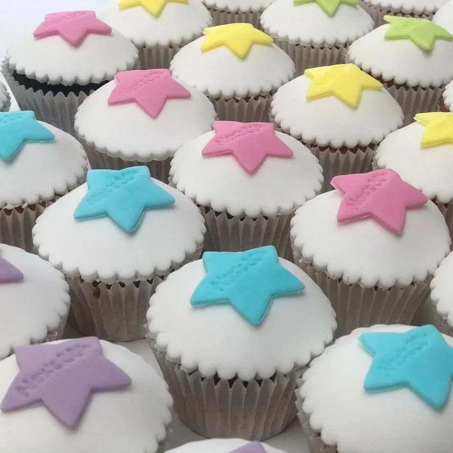 Message Star Cupcake Gift Box
