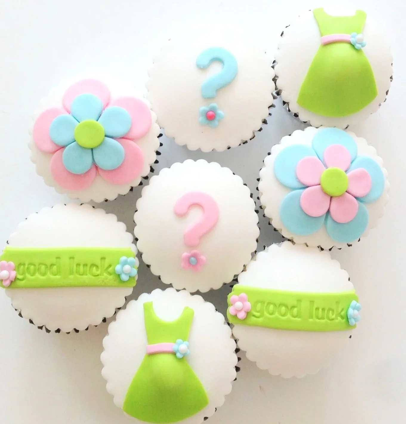 Personalised baby shower cupcake gift box for special occasions – UK nationwide delivery