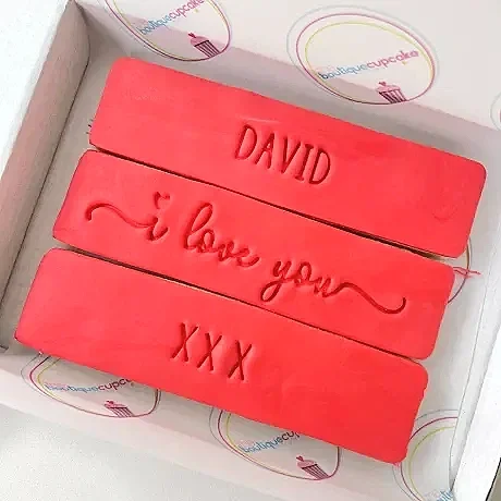 Love+Biscuit+Batons%2C+personalised.webp (Copy)