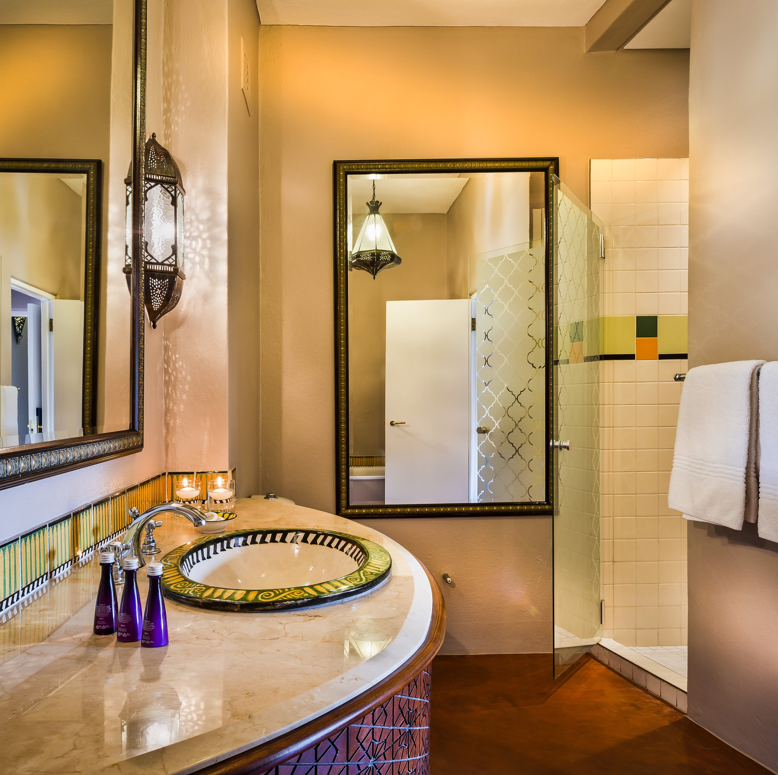 Avani_Victoria_Falls_Resort_Guest_Room_Avani_Room_Bathroom.jpg