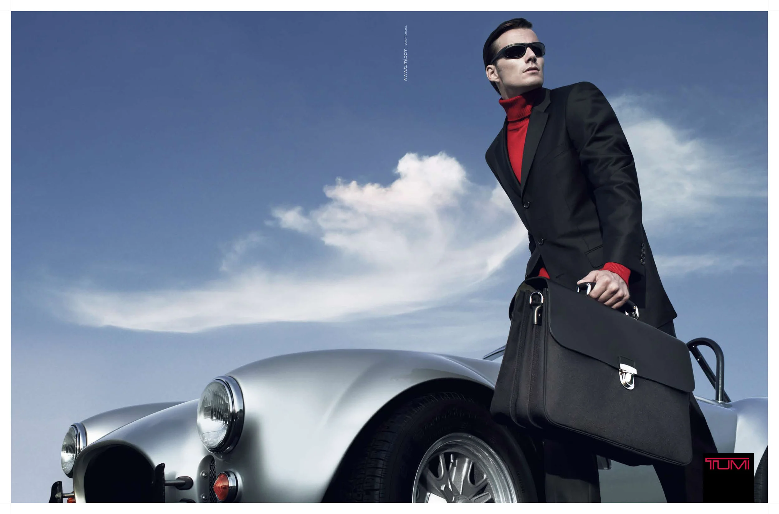 TUMI_07 SPREADS_lo-4.jpg