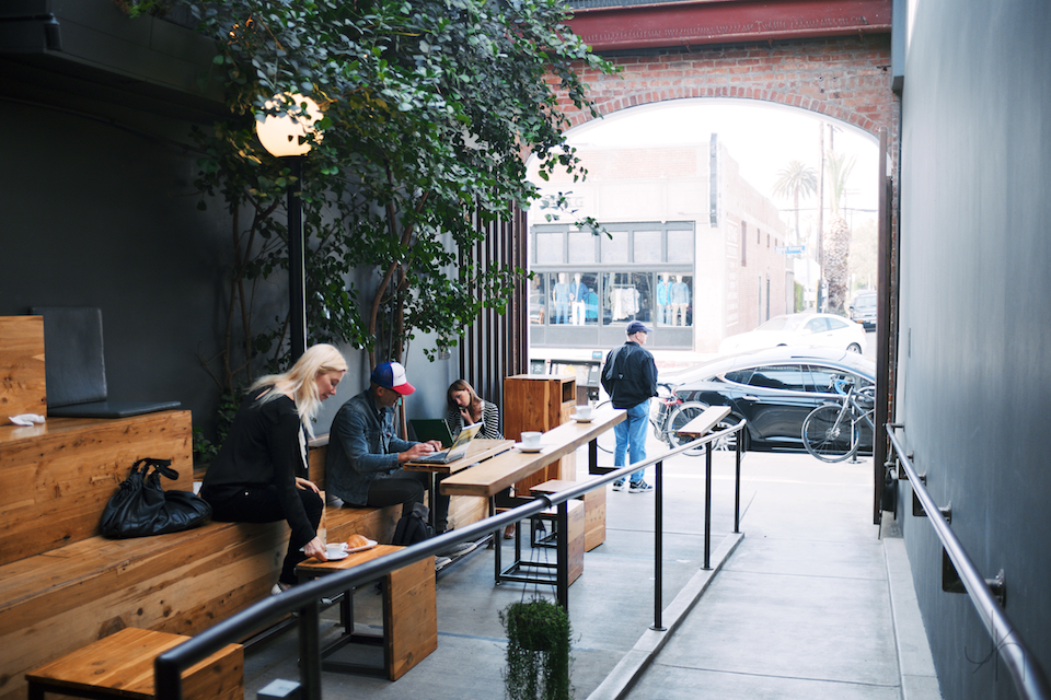 Intelligentsia+Coffee+Venice+Beach+CA+5.jpg
