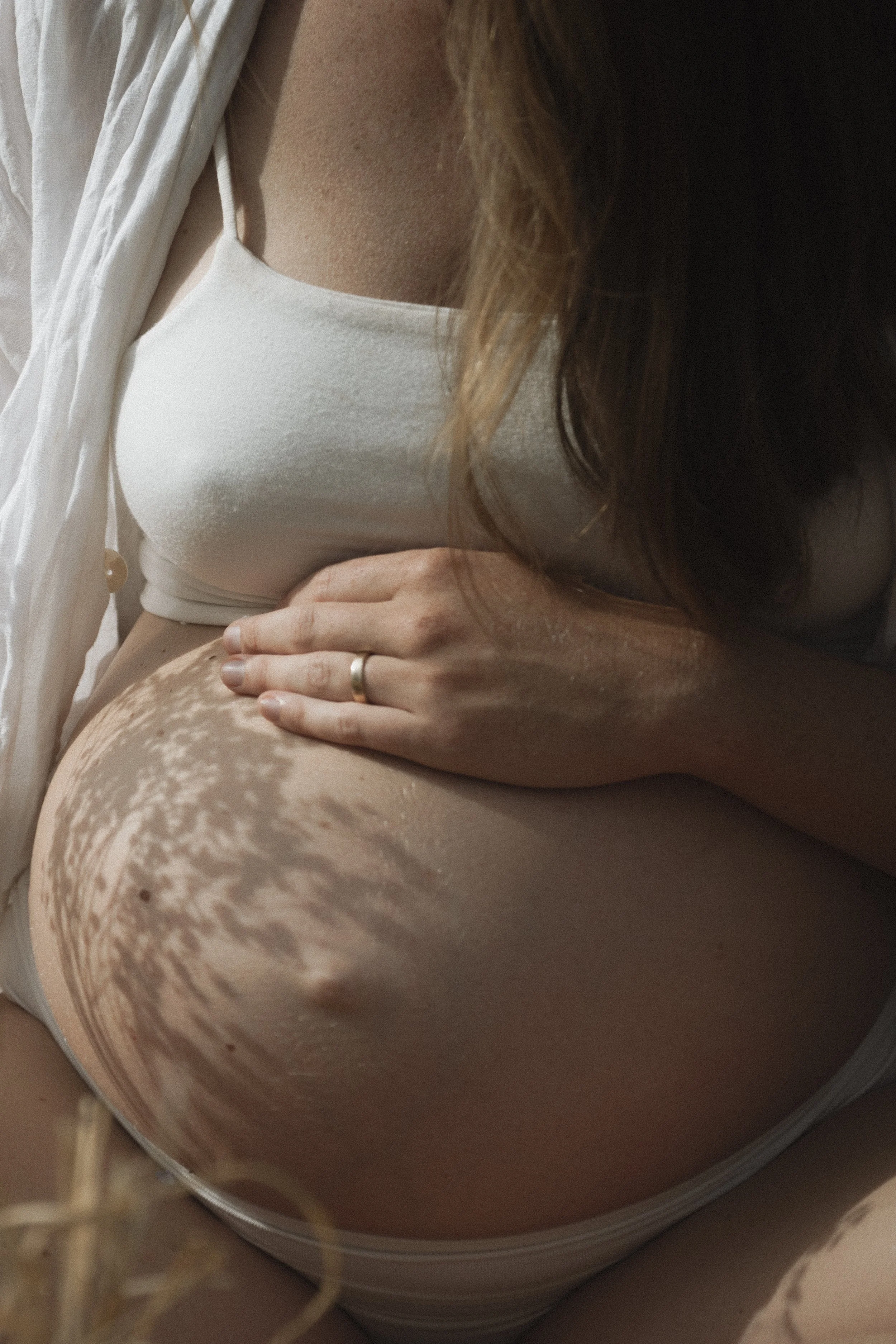 maui maternity videographer photographer