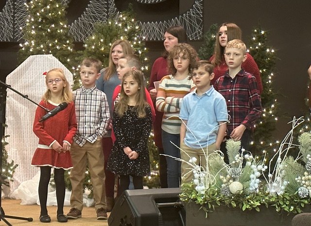 Kids Choir Christmas Eve 2023.jpeg