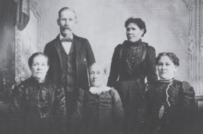 Mary and four of her Children. Back: Walter Muir, Jr., Annie Muir Bird, Front: Jane Muir Muir, Mary Bell Muir, Agnes Muir Richards