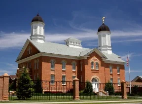 Vernal Utah Temple.jpg