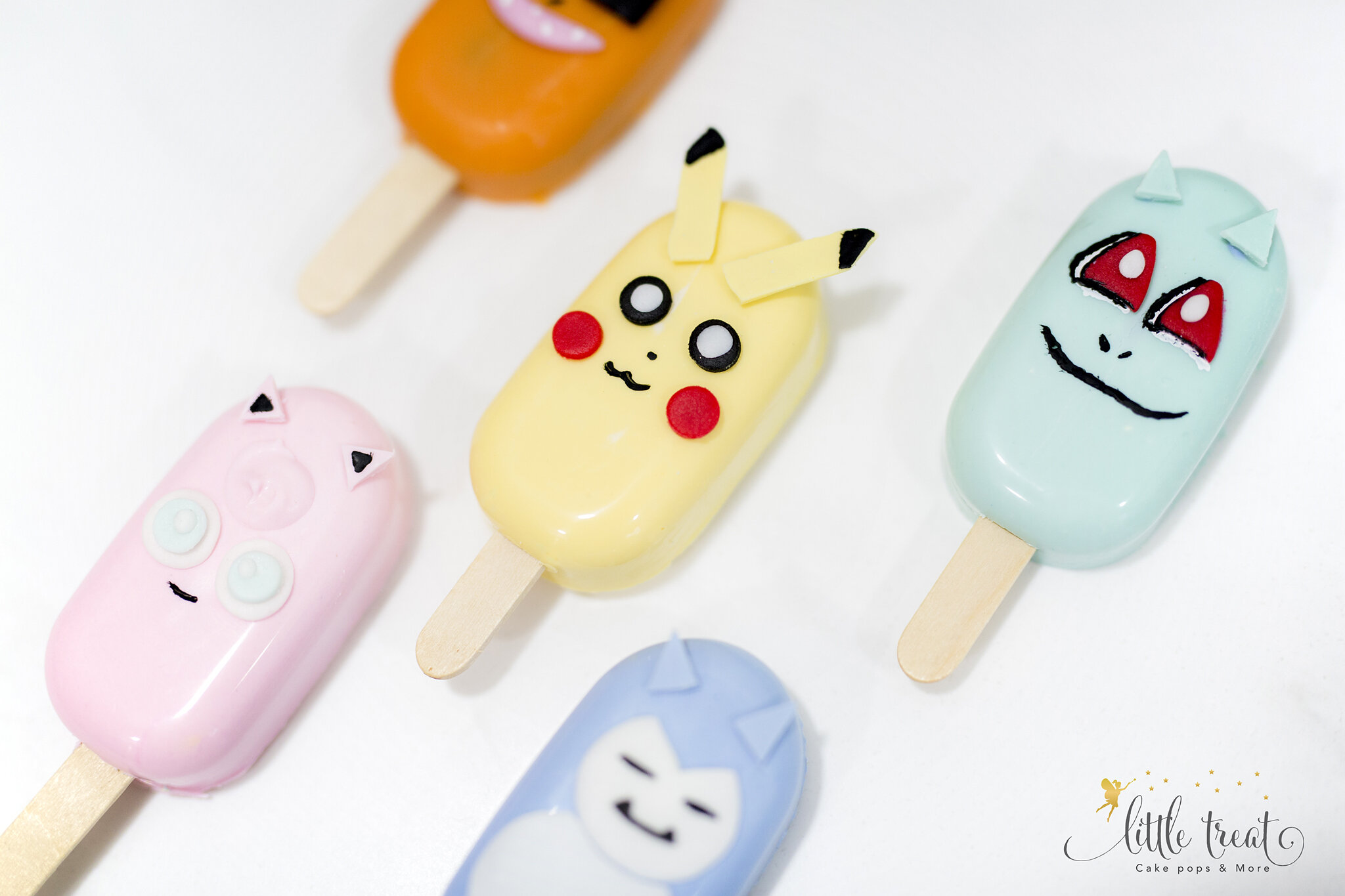 Cake Popsicles