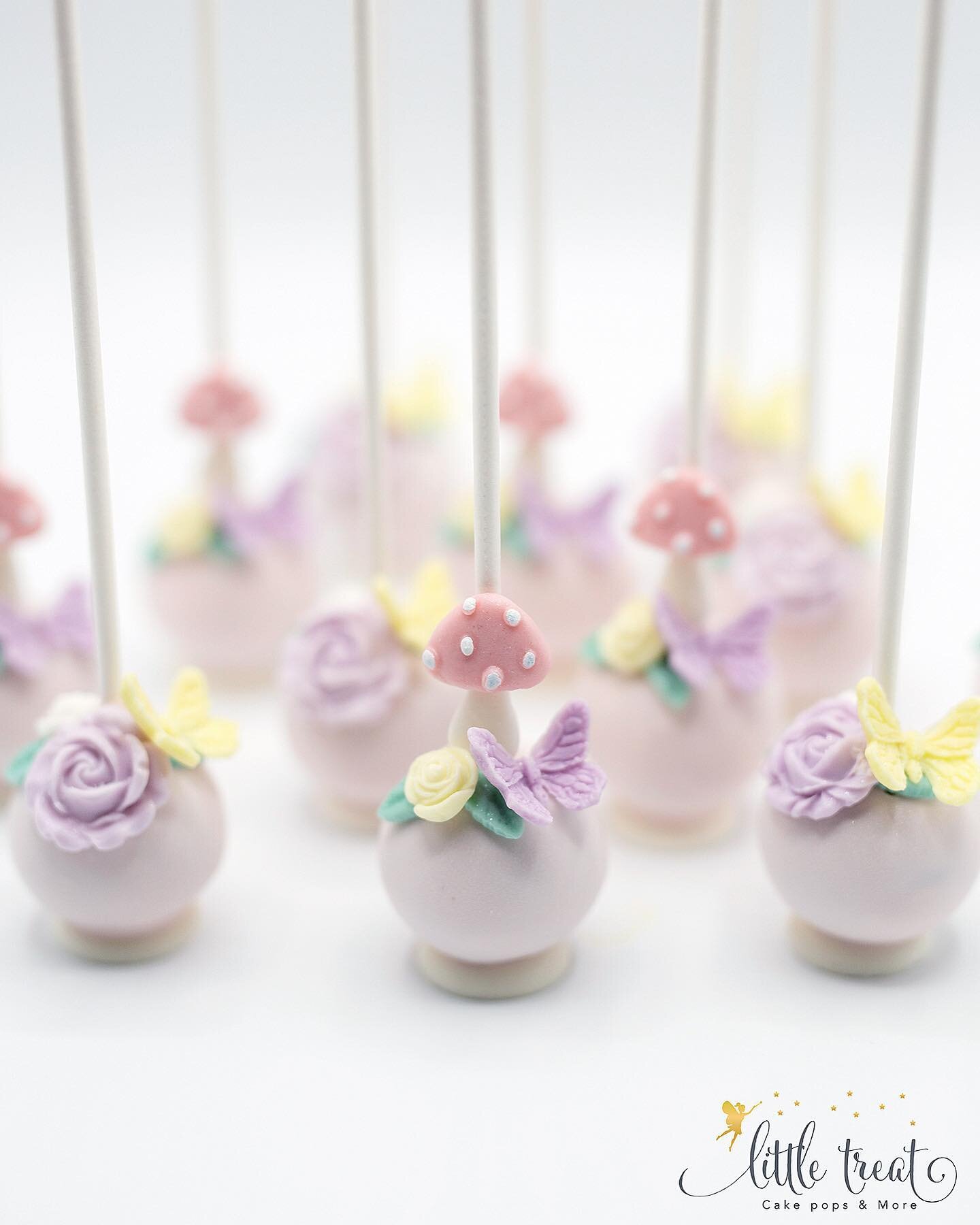 🧚&zwj;♂️ ✨
.
.
#cakepop  #tasty #cakeart #cupcakes #customcakes #sweettooth #event #party #cake #desserttable