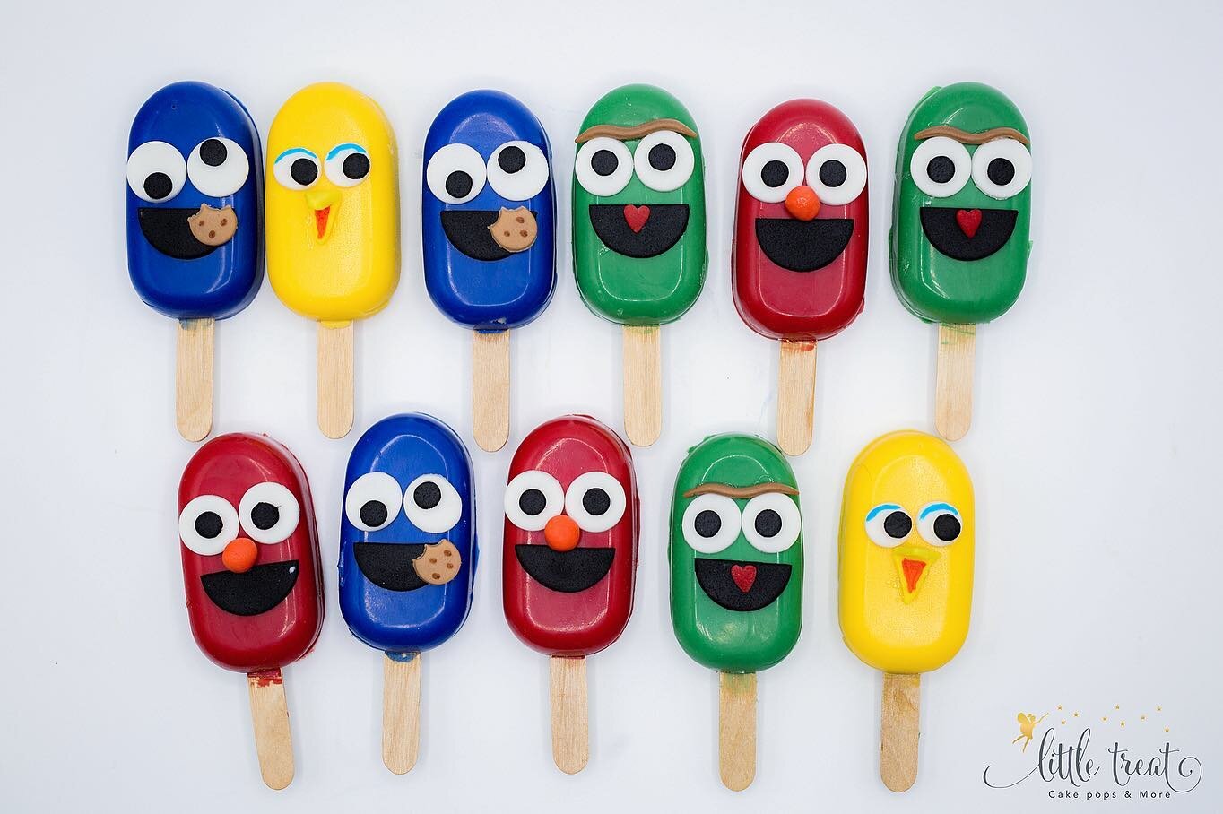 🎶 Sunny day ☀️ 
Can you tell me how to get?
How to get to Sesame Street? 🎵🎶 
.
.
#cakepops #sesamestreet #treats  #cookiemonster #bigbird #elmocakepops #instacakepops #seasamestreetcakepops #sesamestreetparty #cupcakes #sweettooth #event #party #d