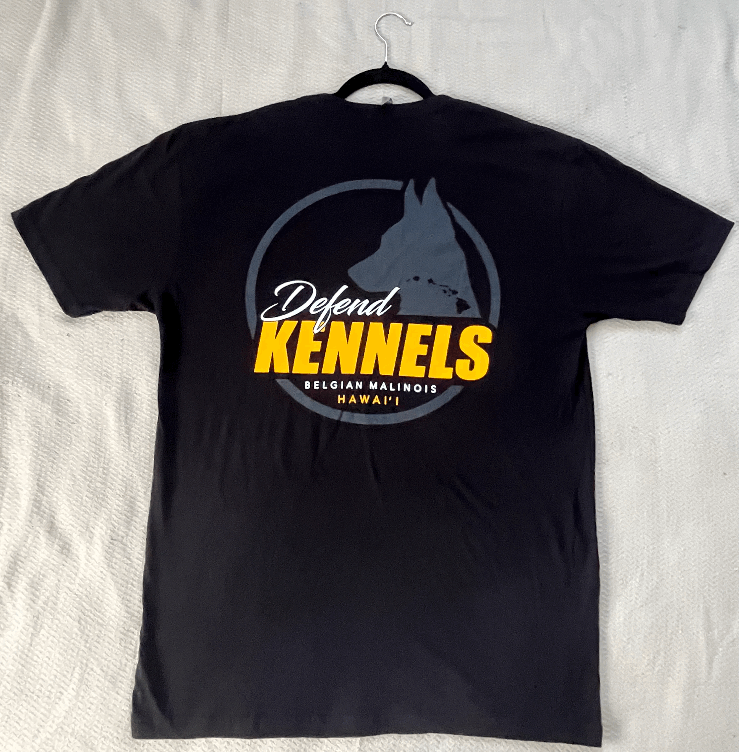 Defend Kennels Belgian Malinois Hawaii Tee