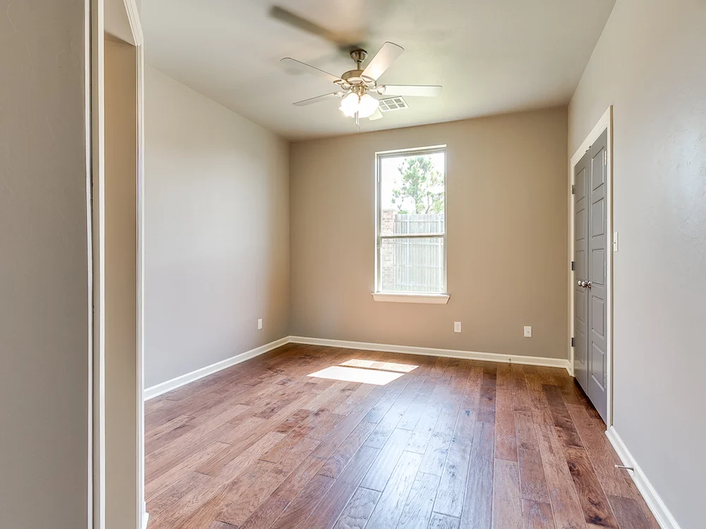 3204 Sycamore Dr - MLS-28.jpg