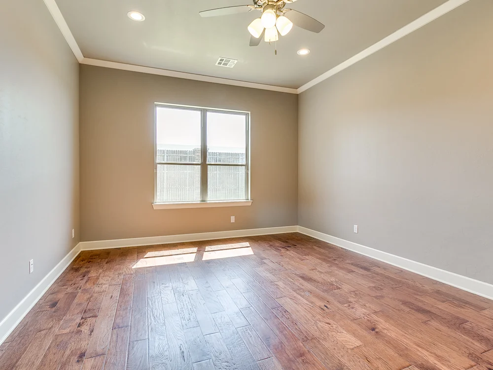 3204 Sycamore Dr - MLS-31.jpg