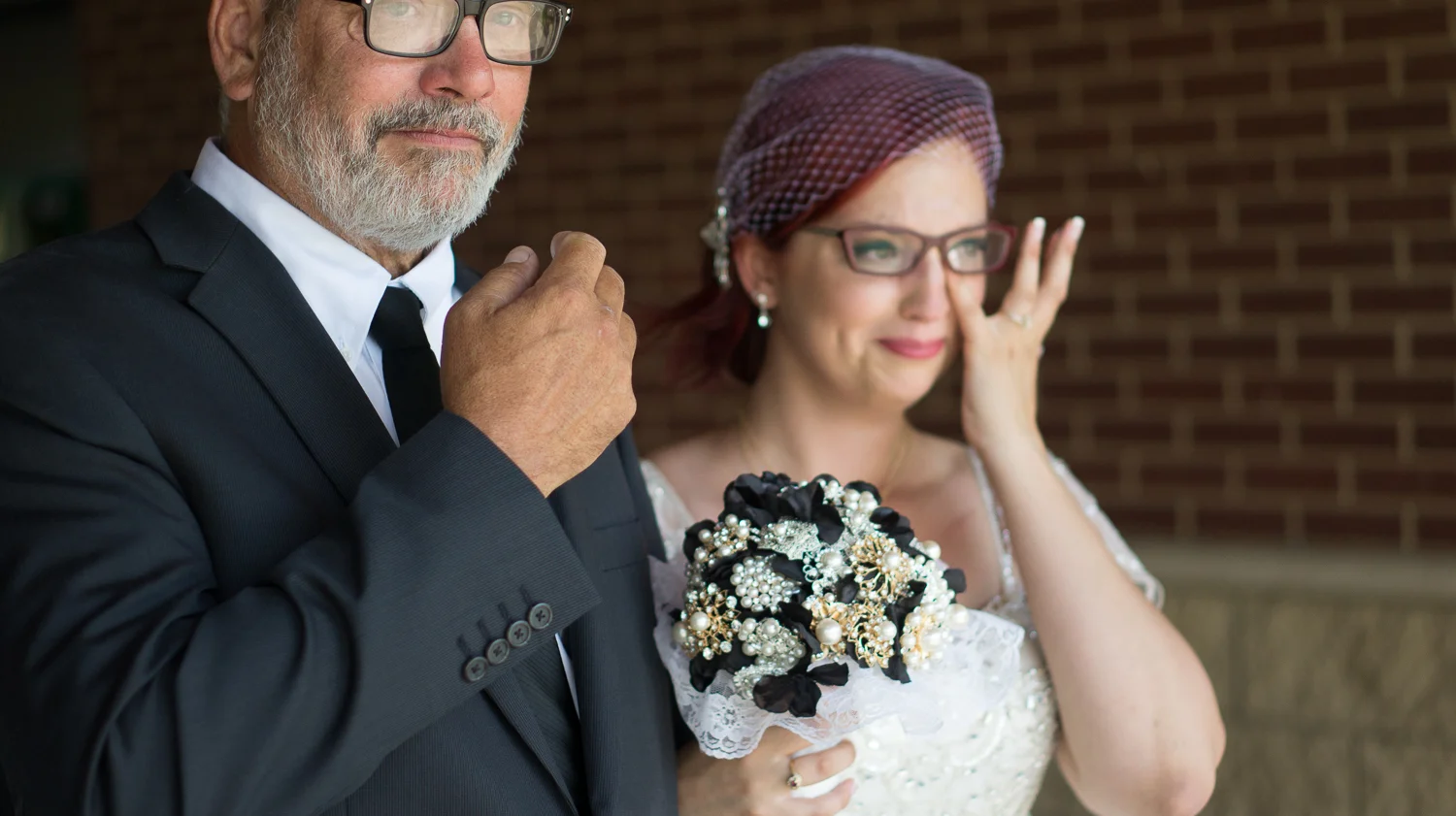Minneapolis Wedding Photographer, Shakopee Wedding Photography, Huber Park Wedding Ceremony, Turtles 1890 Social Club Wedding Reception