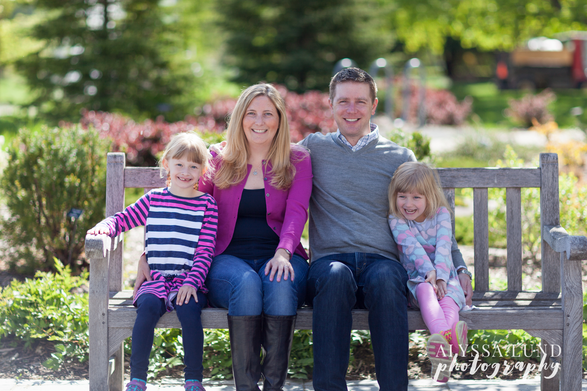 Minneapolis-Engagement-Session-with-Daughters-6