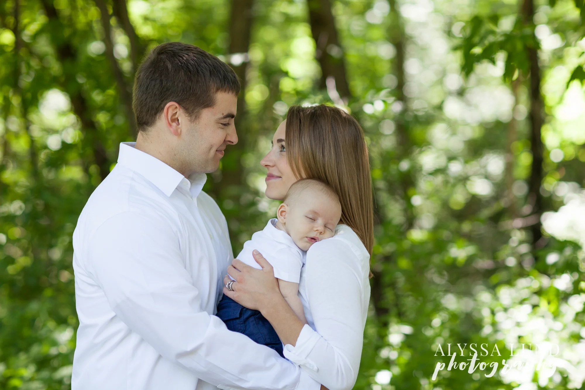 Minneapolis Park Couple Session-3