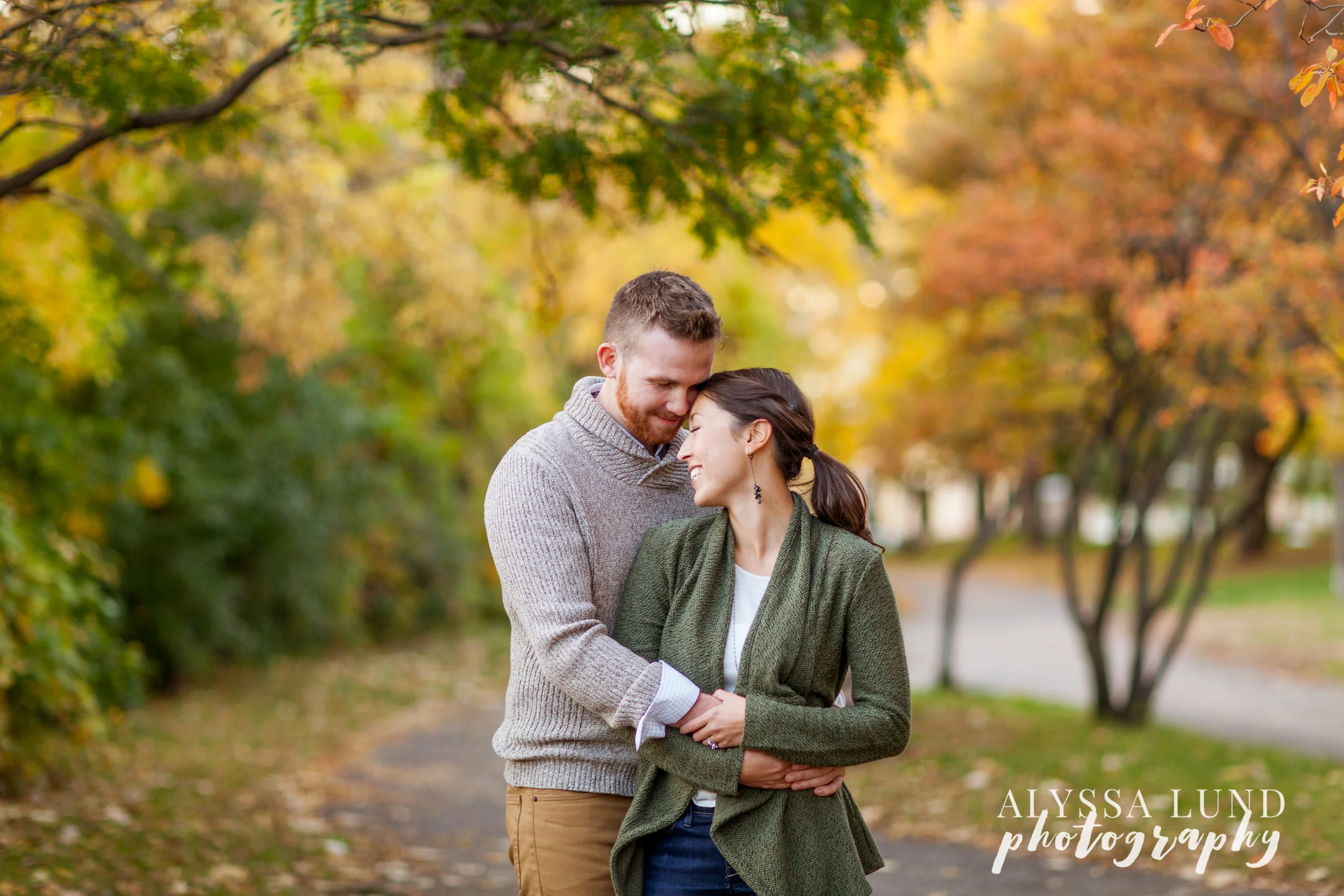 Minneapolis fall engagement session by Alyssa Lund Photography