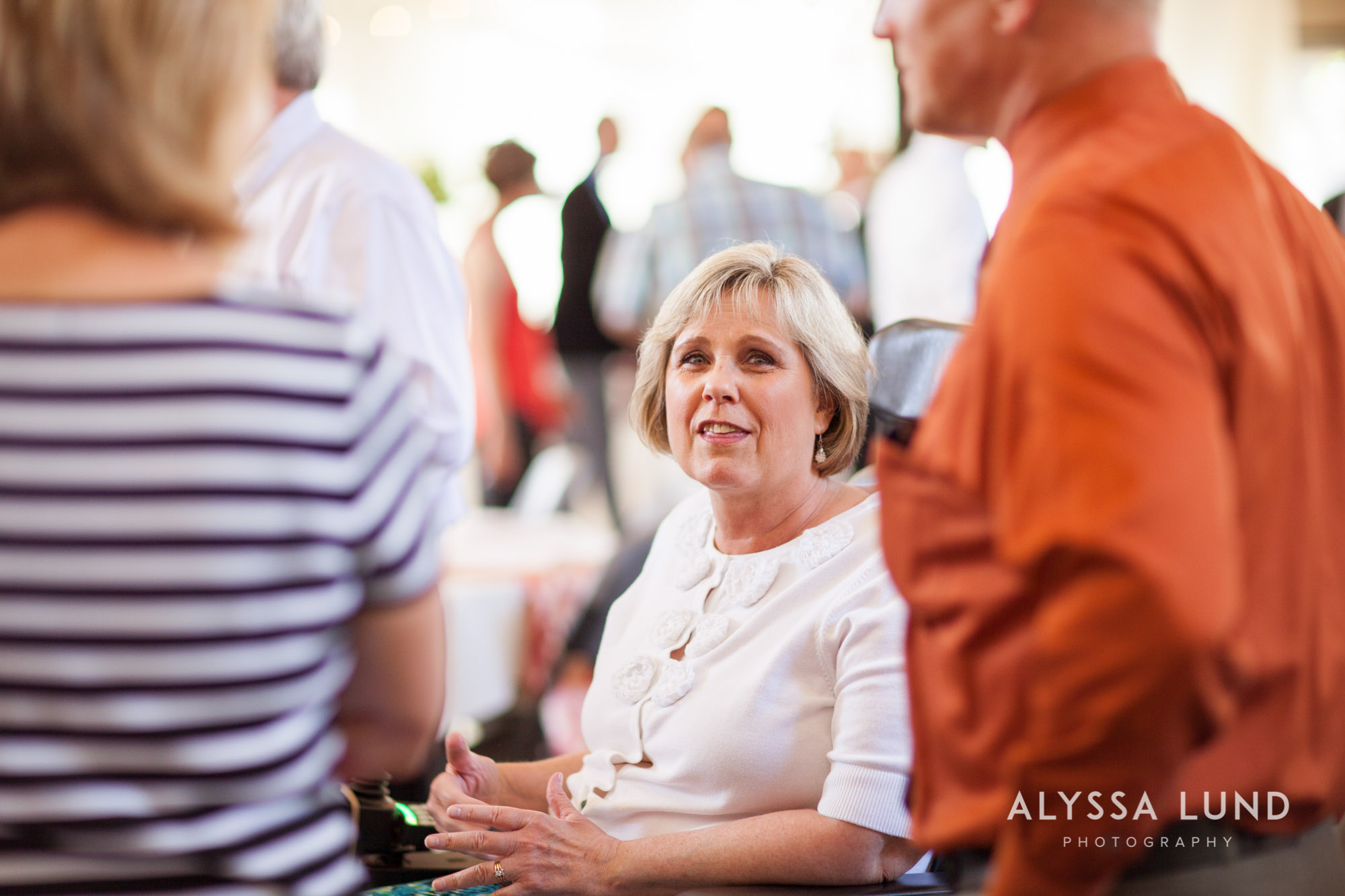 Minneapolis Outdoor Wedding Candids-12