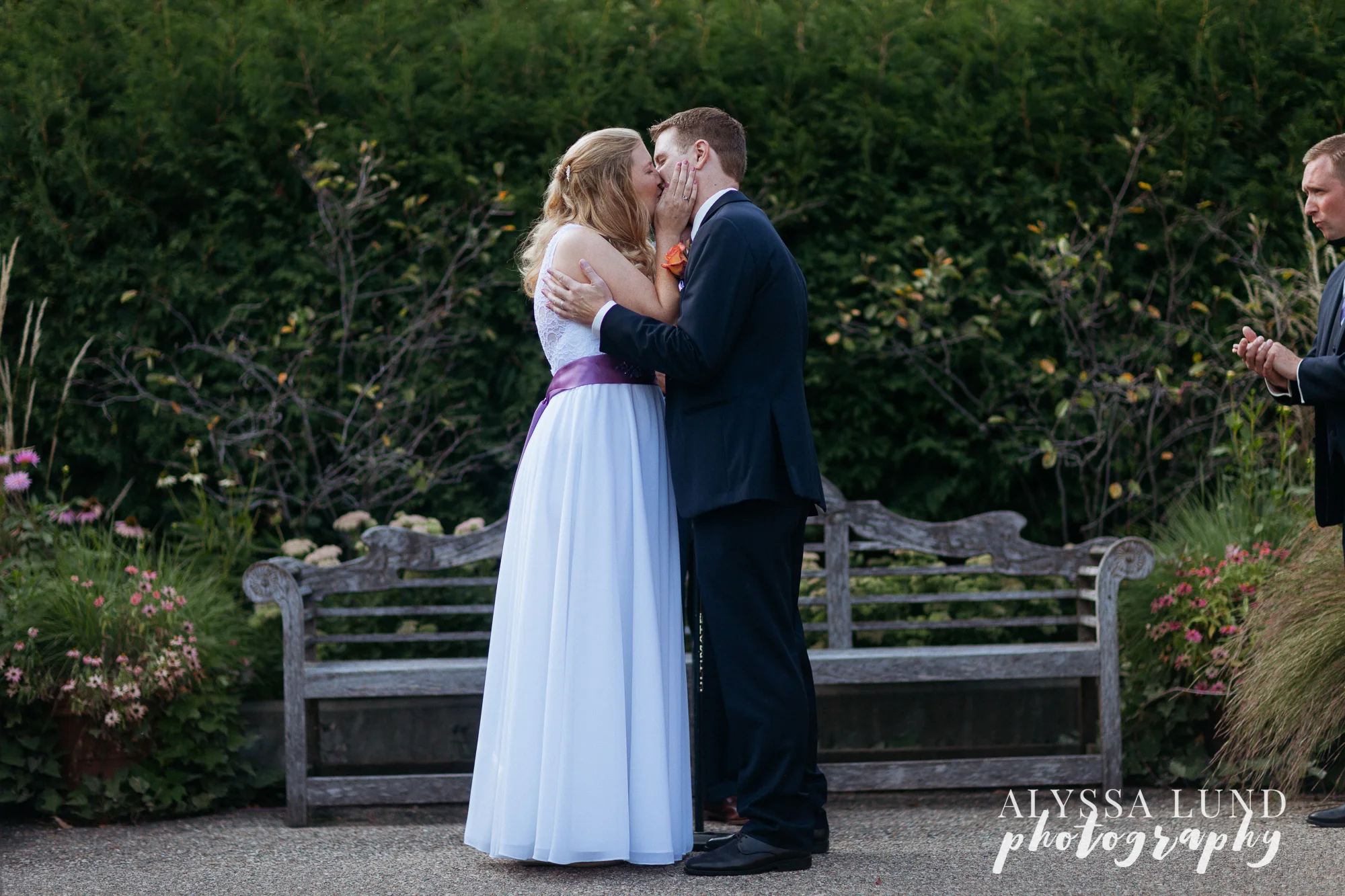 minnesota-arboeretum-wedding-ceremony