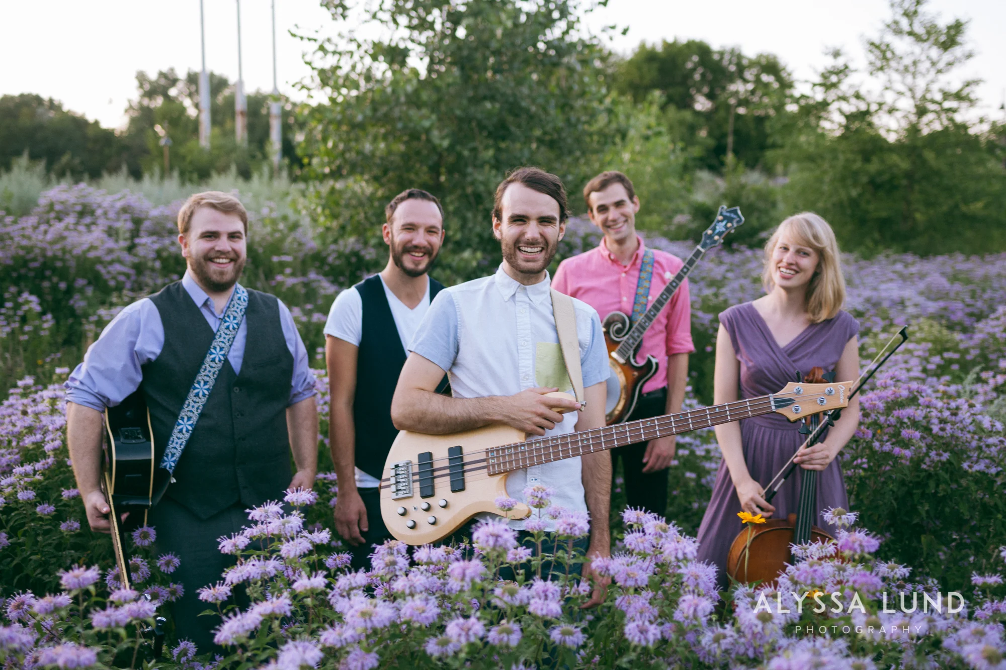 Minneapolis Creative Wedding Party Photos-13