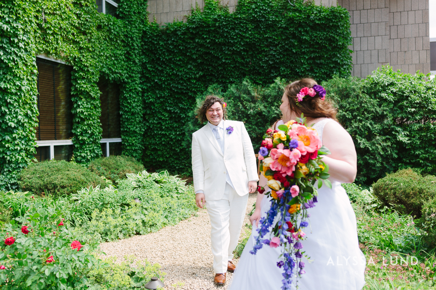 Science Museum of Minnesota Wedding by Alyssa Lund Photography-13.jpg