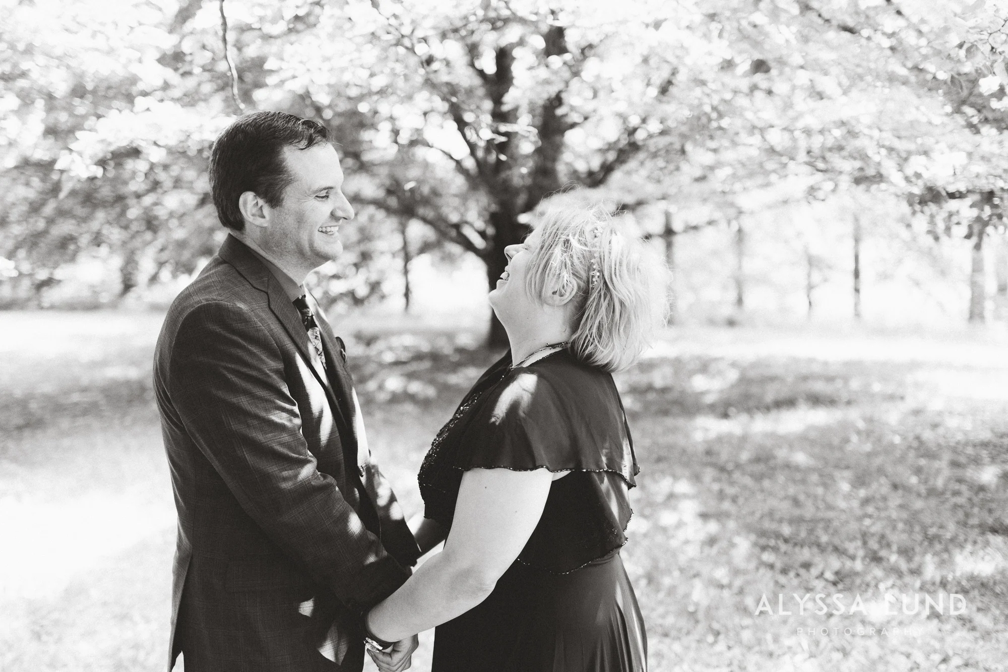 elopement small wedding at the Minnesota Landscape Arboretum-21.jpg