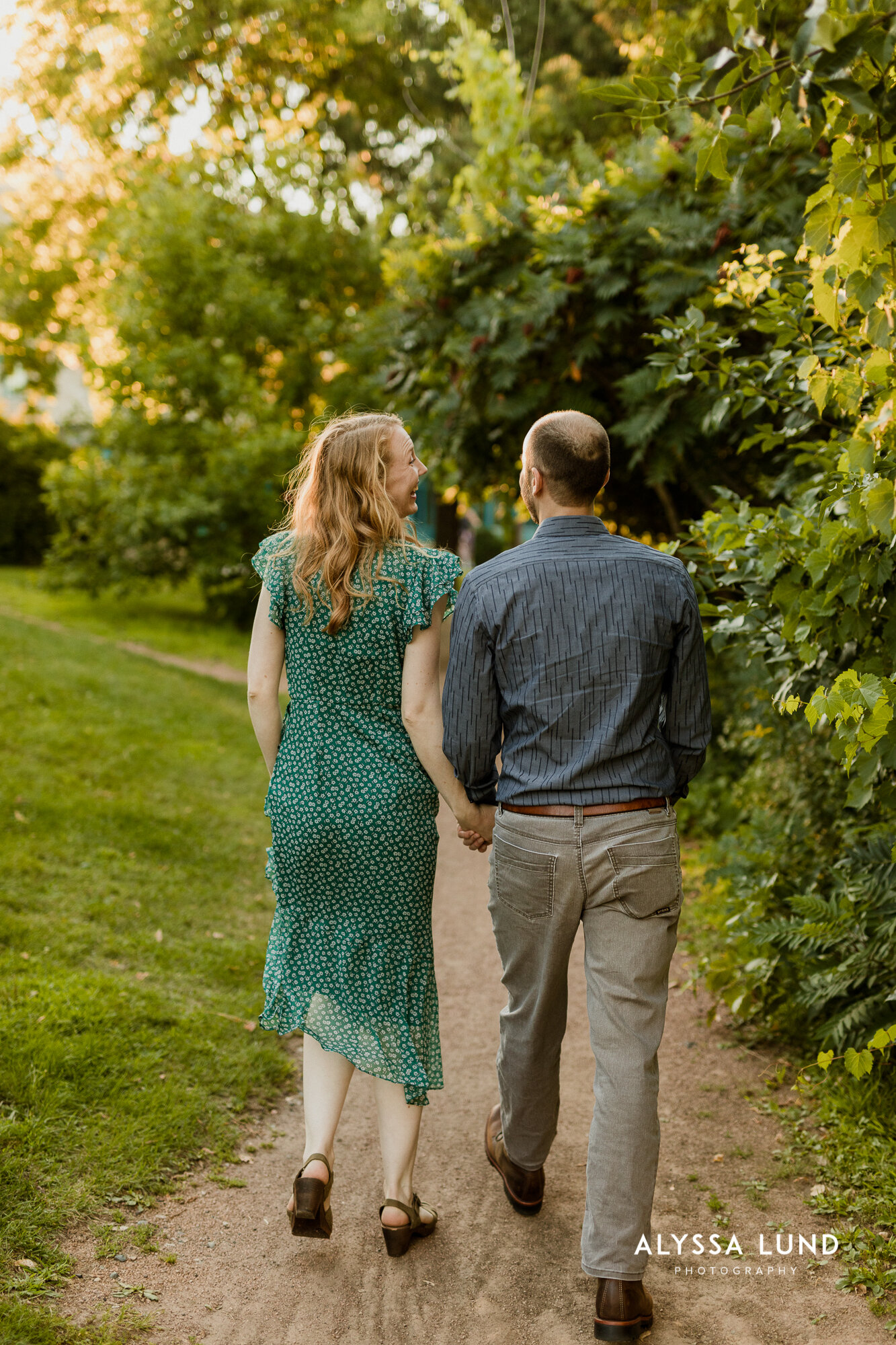 Minneapolis relaxed engagement photography-20.jpg