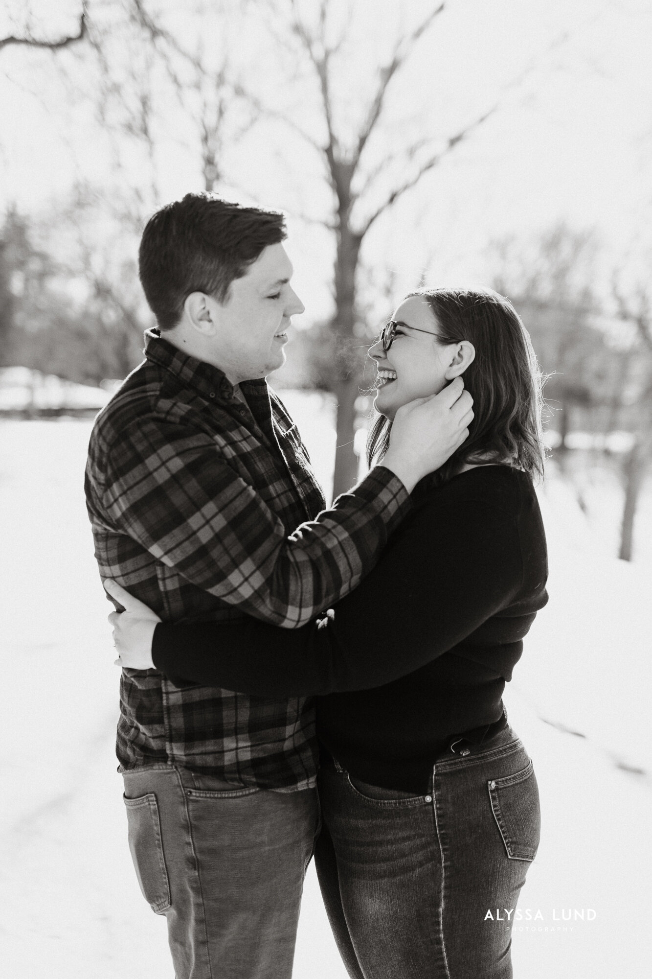 Minnesota outdoor engagement photography in the winter-4.jpg