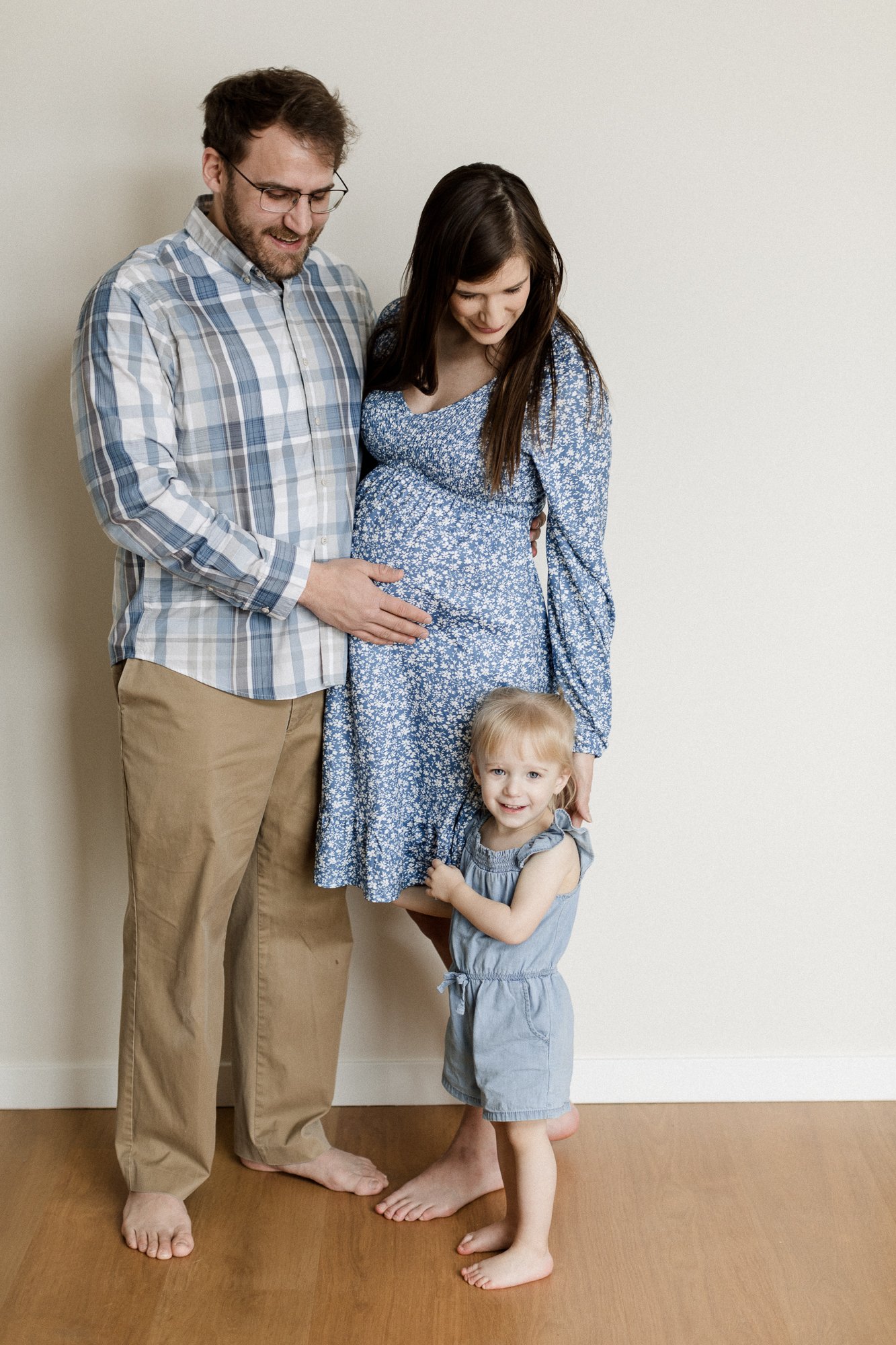 Sara and Joe maternity portraits Minneapolis family photographer-04.jpg