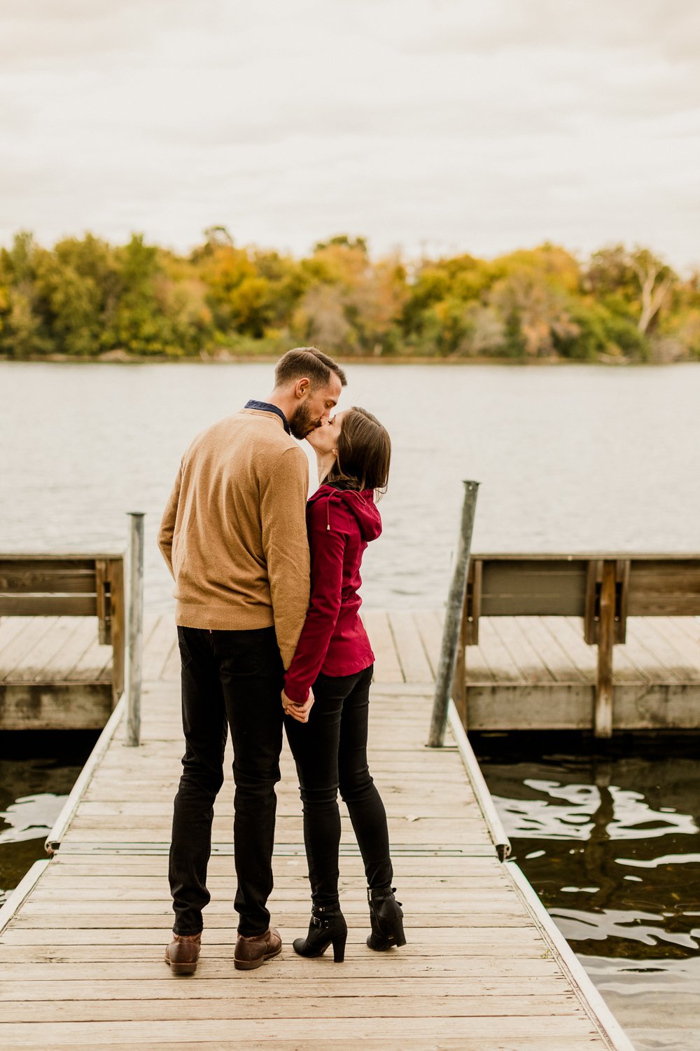 engagement session lake of the isles minneapolis-16.jpg