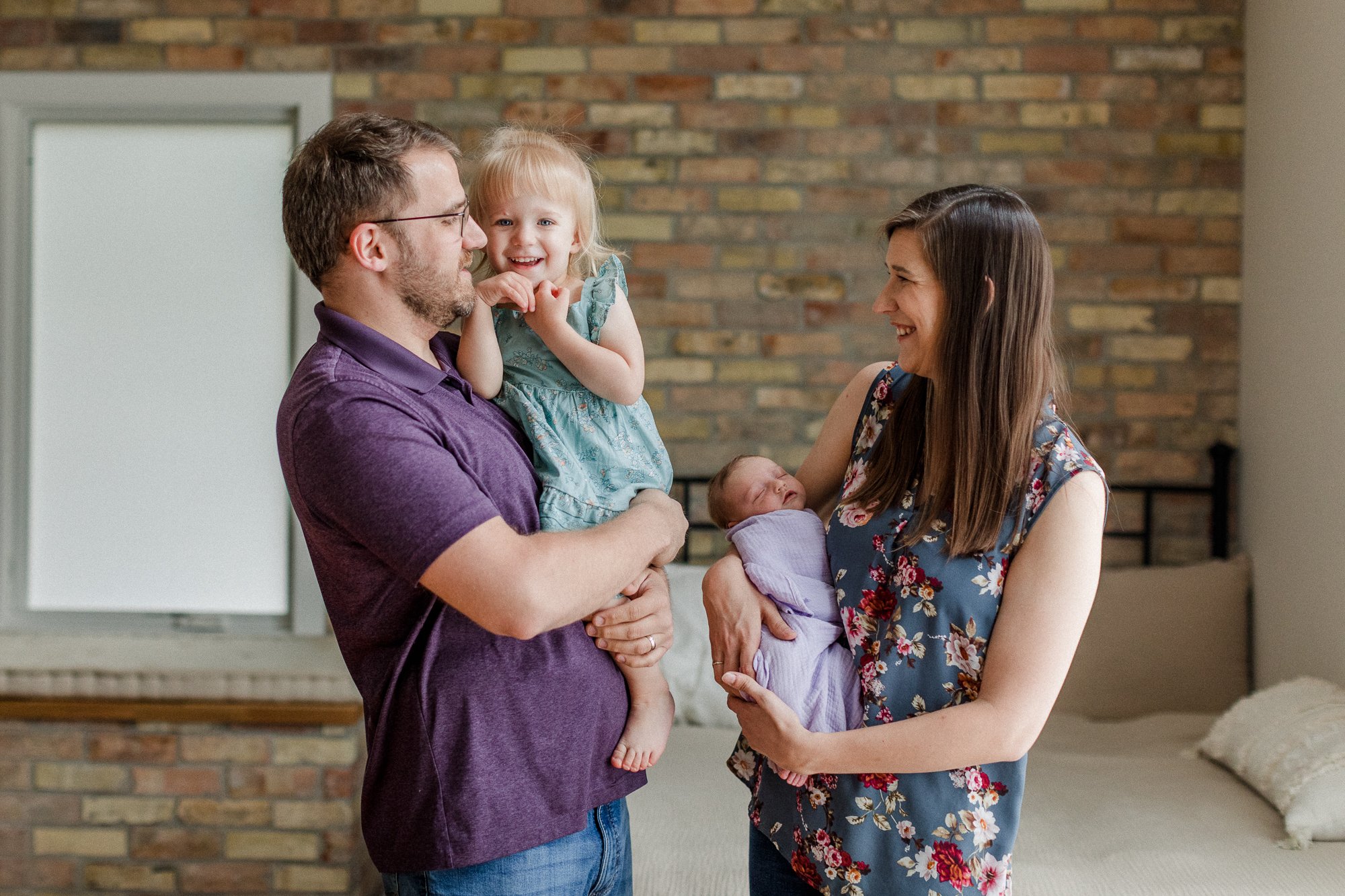 Minnesota lifestyle newborn photography-17.jpg