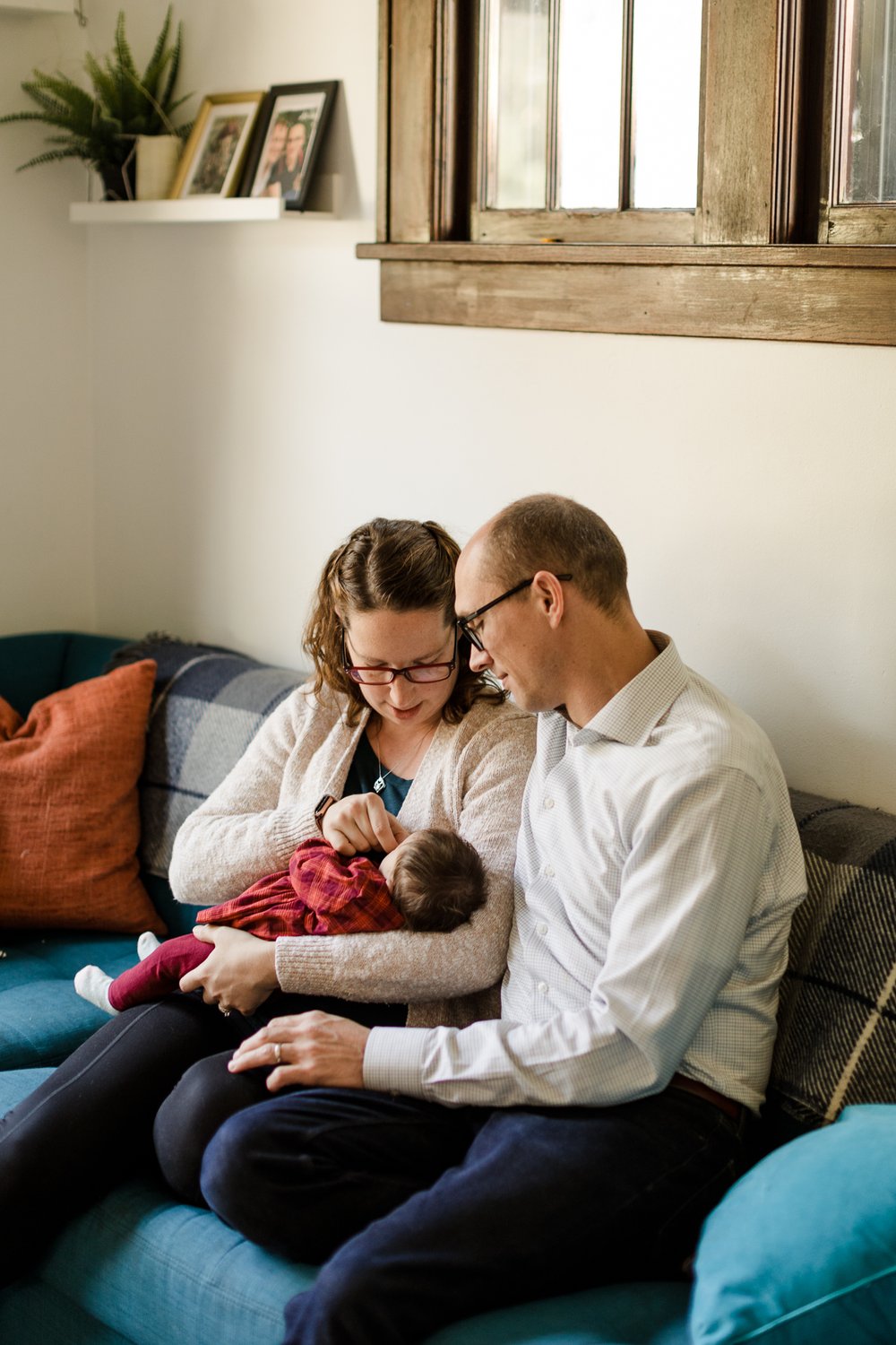 Minneapolis lifestyle home newborn photography by Alyssa Lund Photography-10.jpg