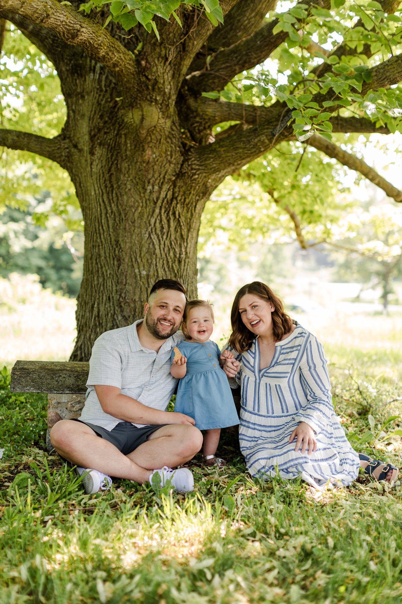 Minnesota natural storytelling lifestyle family portraits-07.jpg