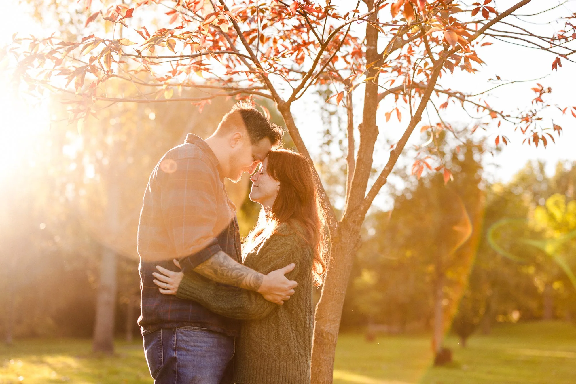 Mike And Morgen s Cozy Couples Photography Session Outside In mike-and-morgen-s-cozy-couples-photography-session-outside-in