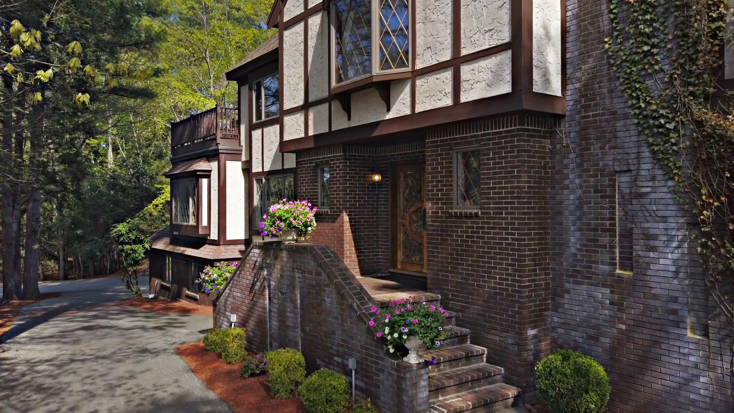 Front Steps 4.jpg