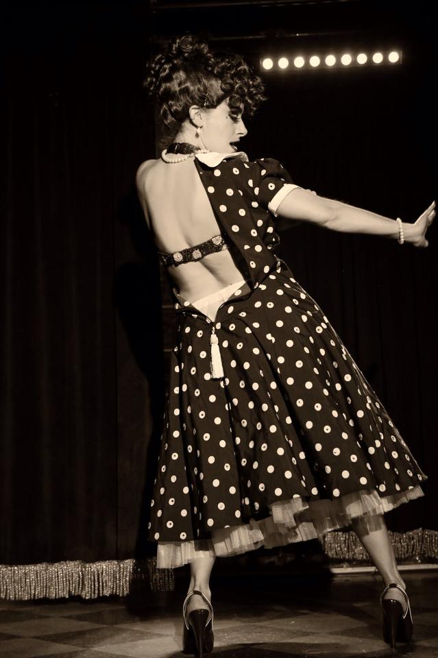 Taradise I Love Lucy Burlesque