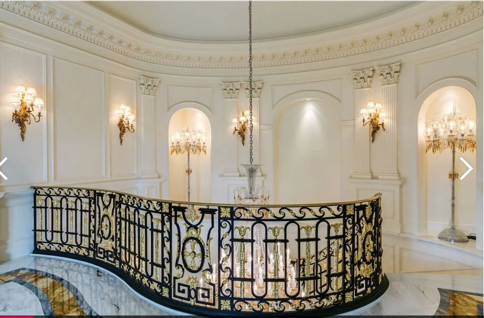 yakoby stairs top.JPG