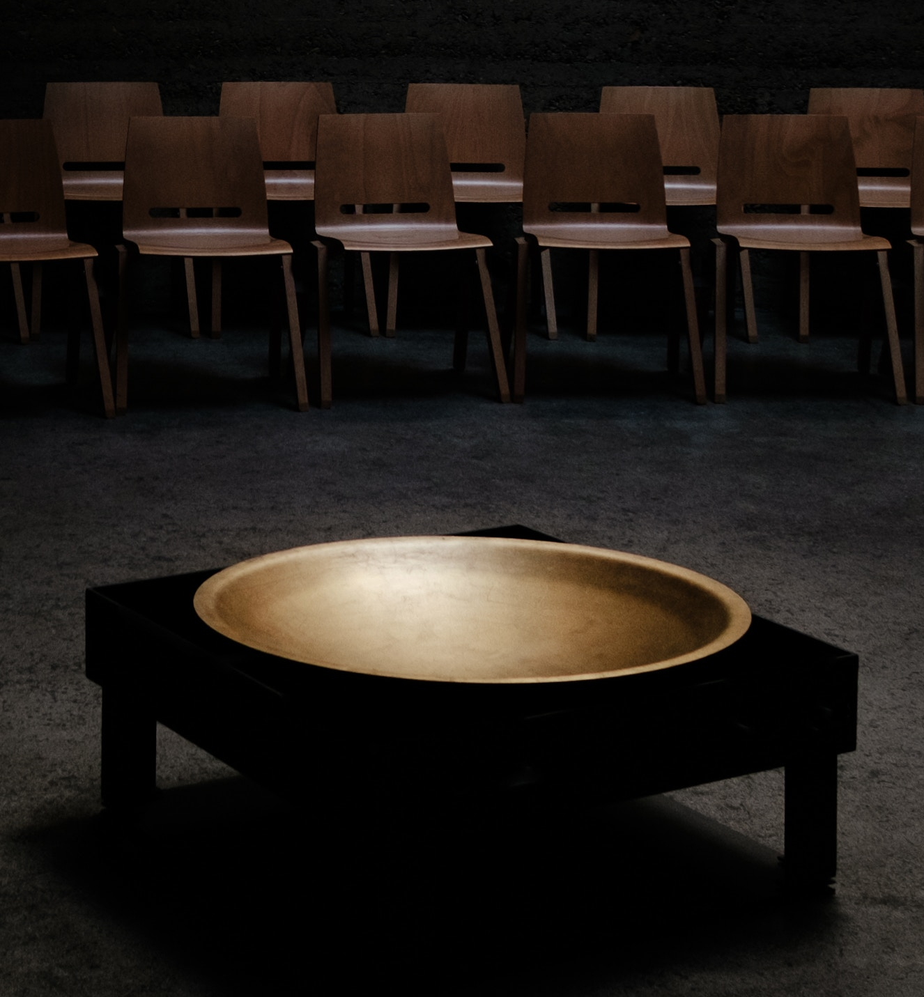 Bowl and Chairs .png